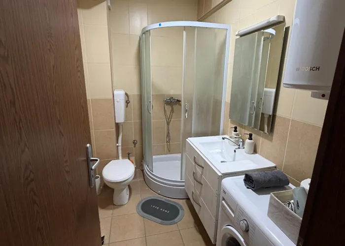 Mo Center * 苏博蒂察